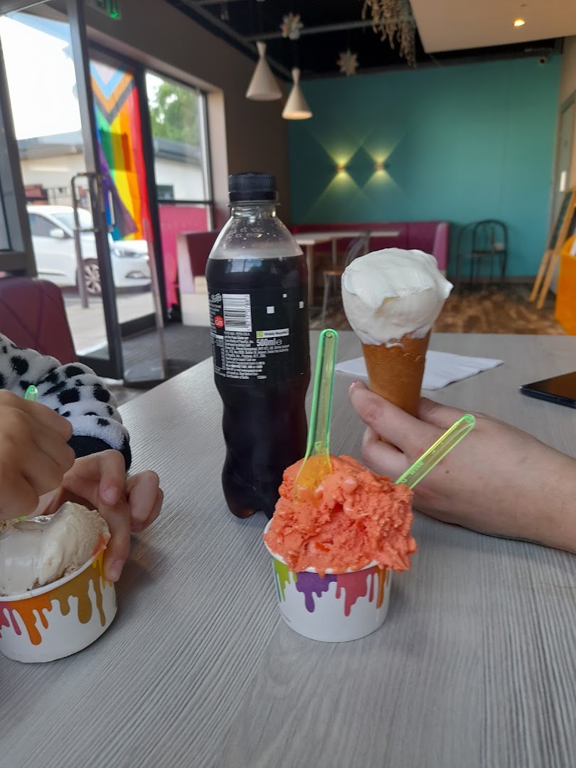 Mimi's Ice Cream Factory · Photos 11